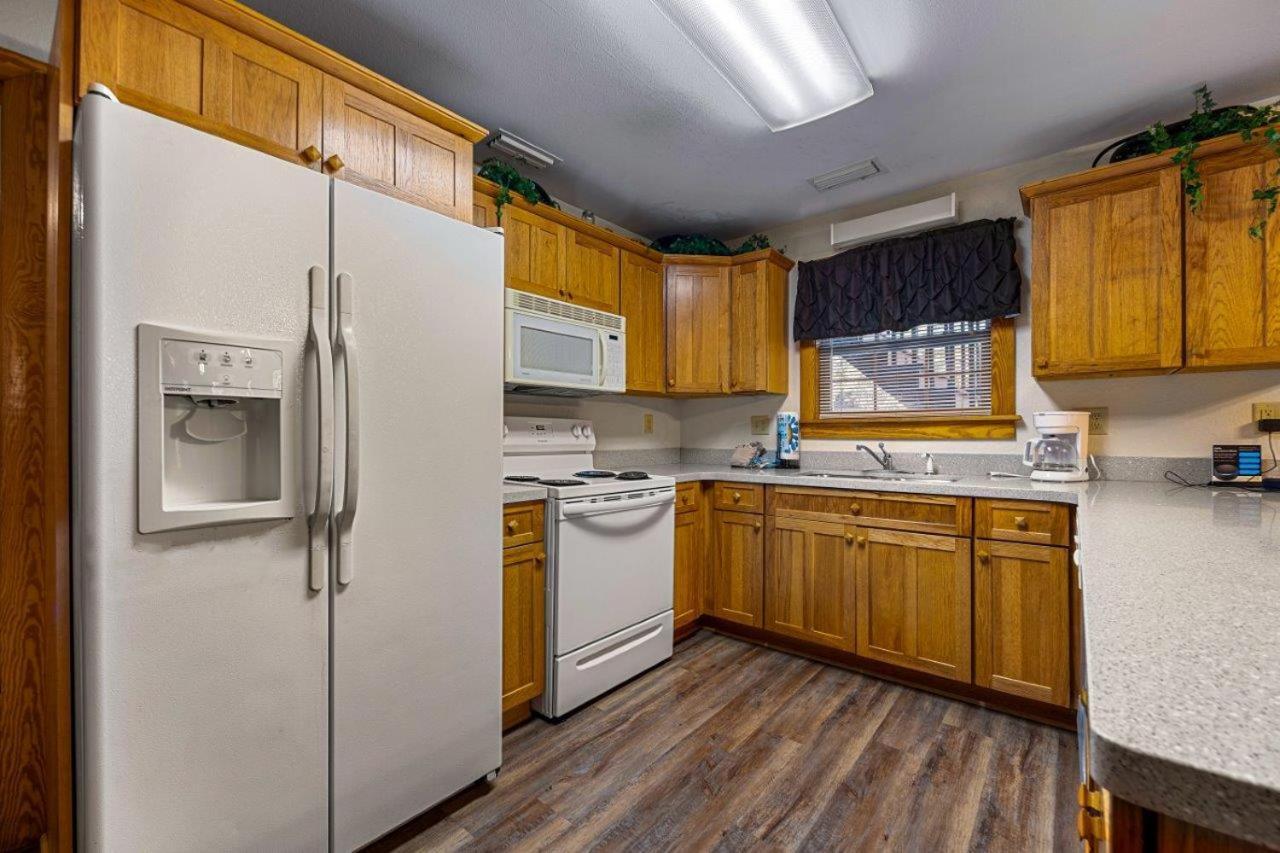 Poplar Point Unit 12c By Eden Crest Apartment Pigeon Forge