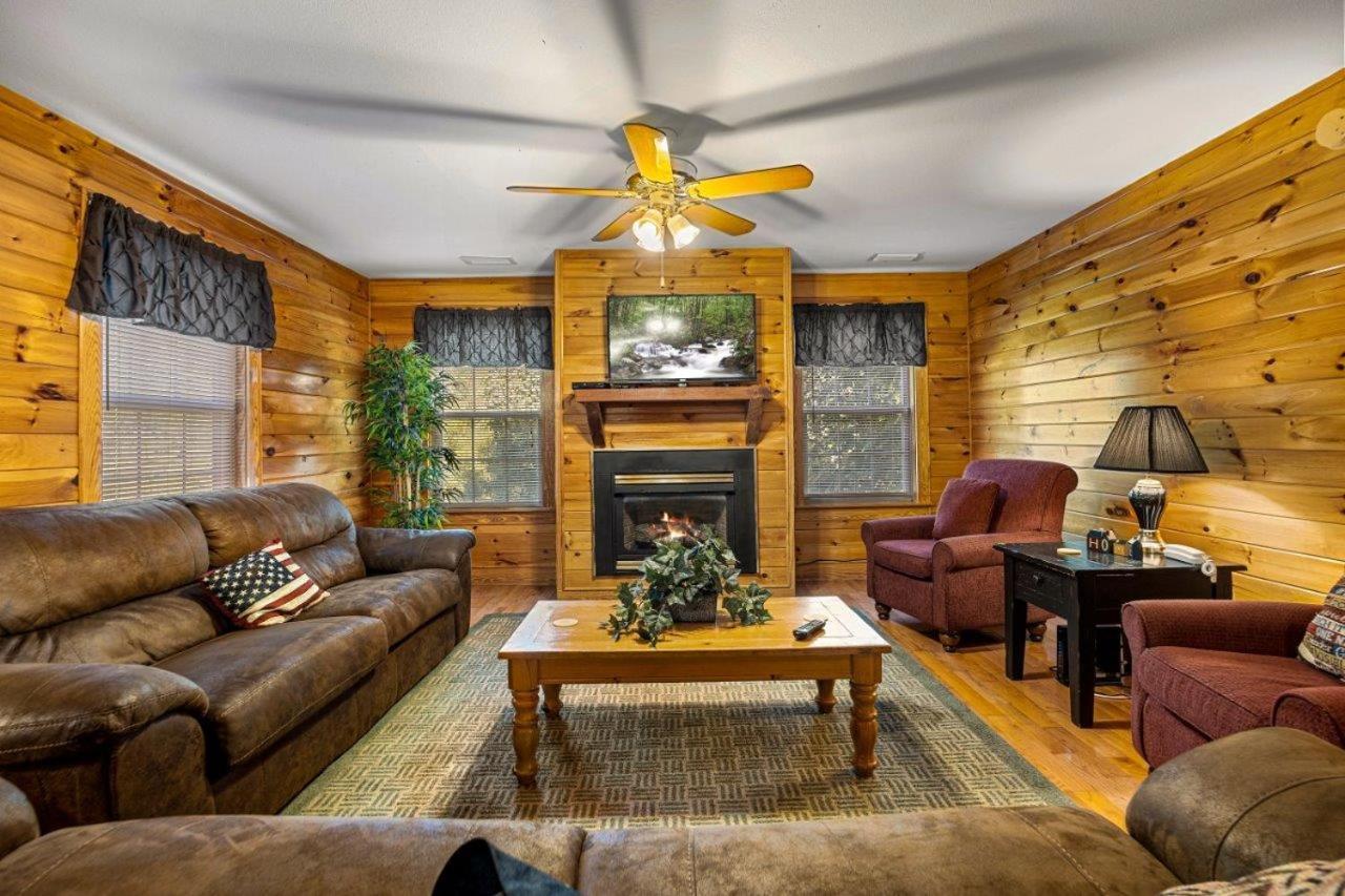 Poplar Point Unit 12c By Eden Crest Apartment Pigeon Forge