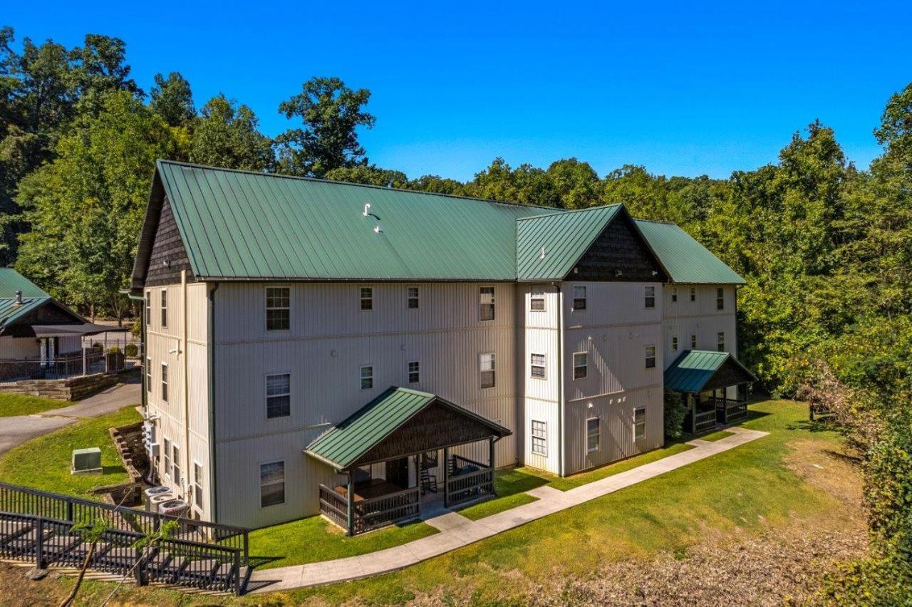 Poplar Point Unit 12c By Eden Crest