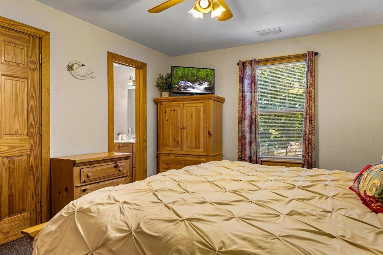 Poplar Point Unit 12c By Eden Crest Apartment Pigeon Forge